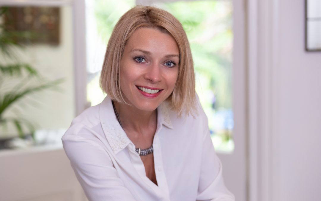 Why Real Life Headshot photography is still more effective than  AI